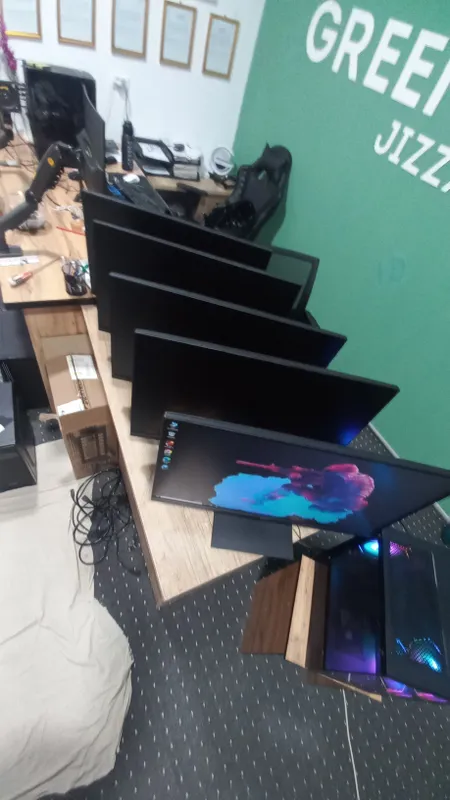 monitor kompyuter uchun 3 monitor kompyuter uchun 3