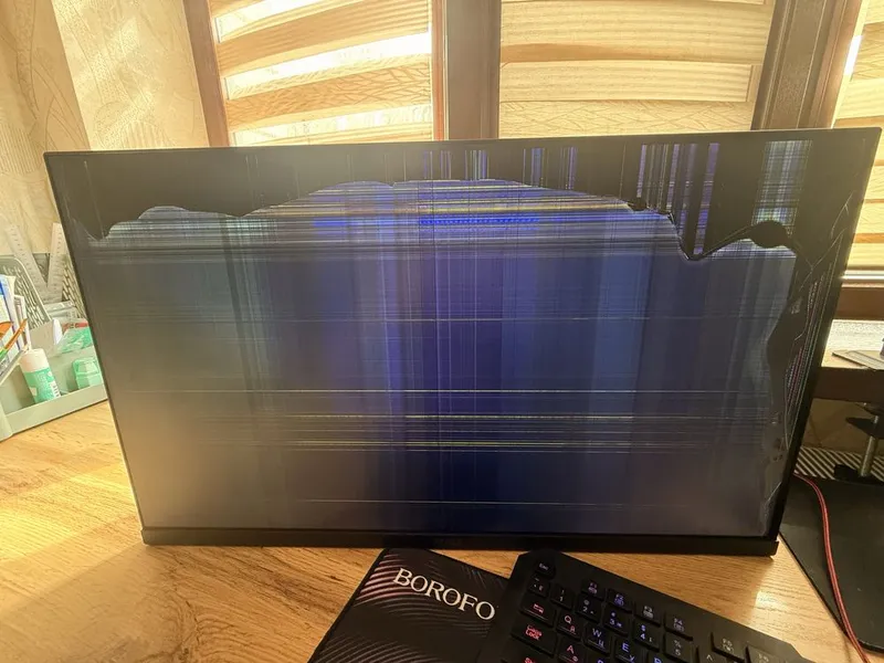 Monitor Msi на 200HP i27