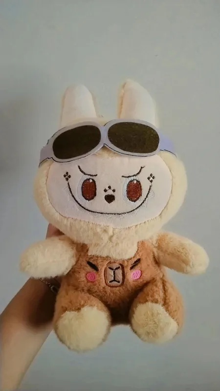 Labubu oyinchoq 1 Labubu oyinchoq 1