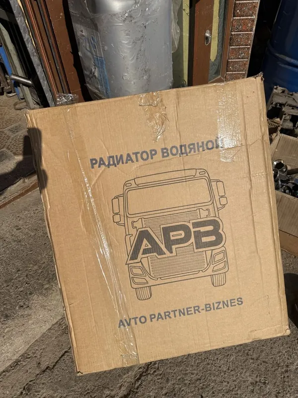 Радиатор исузи грузавой 1 Радиатор исузи грузавой 1