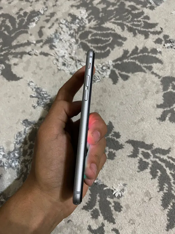 iPhone 6 ideal 16gb srochna faqat batare alishgan 7