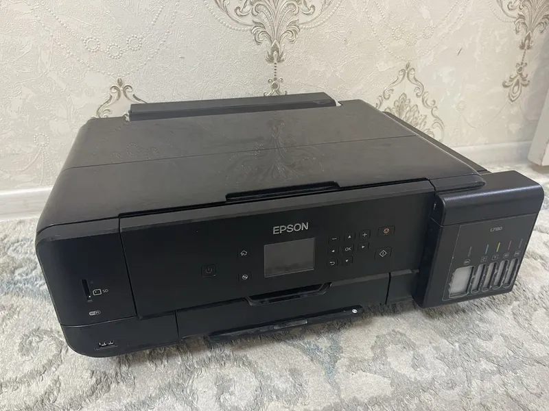 A3 formatli rangli 3 tasi 1 da Epson L7180 printeri sotiladi 2 A3 formatli rangli 3 tasi 1 da Epson L7180 printeri sotiladi 2