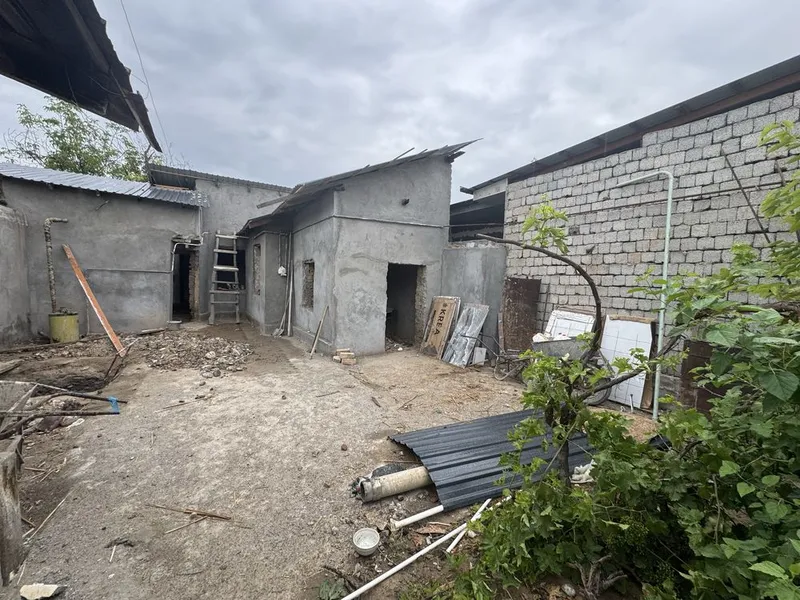 Продам срочно 1.5 сотки на маргиланской Аэропорт Продам срочно 1.5 сотки на маргиланской Аэропорт