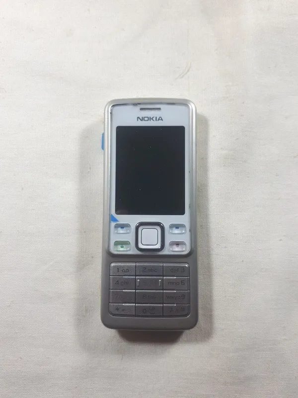 Uyali telefon sotiladi Uyali telefon sotiladi