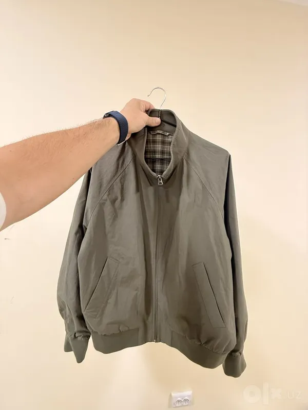 Uniqlo jascet. Yangi. Umuman kiyilmagan. L size 4 Uniqlo jascet. Yangi. Umuman kiyilmagan. L size 4