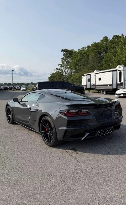 Chevrolet Corvette C8 Grand Sport 2027 3 Chevrolet Corvette C8 Grand Sport 2027 3