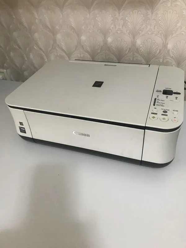 Canon. Принтер. 3 в 1 . 3