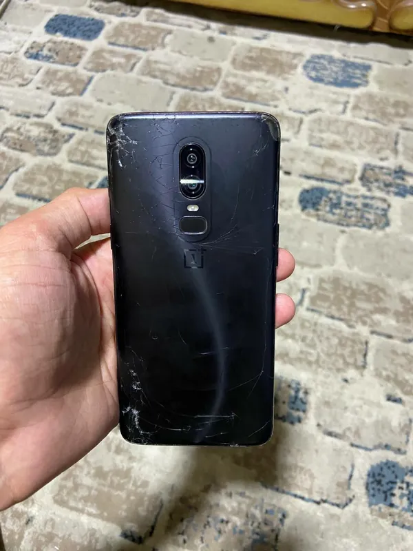 OnePlus 6 телефон работает идеально 3 OnePlus 6 телефон работает идеально 3
