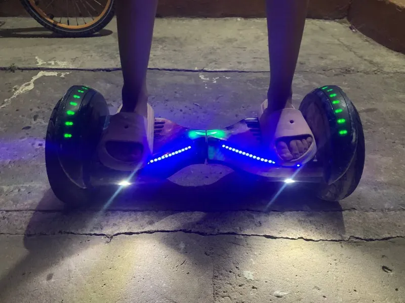 Hoverboert sotildi Hoverboert sotildi