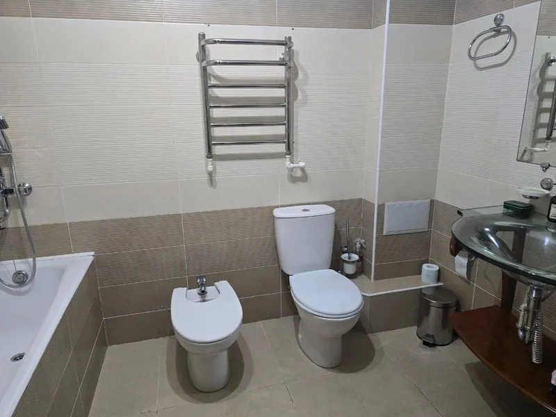 Продаётся 7-комнатная квартира 169 м², 2/5, дом 77 серии (Мирабадский район) 7