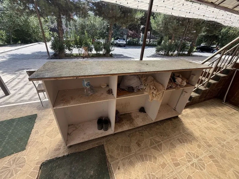 Bar Sotilasi mebelni kafe larga va yana pivi bar bo’ladi razliv 1