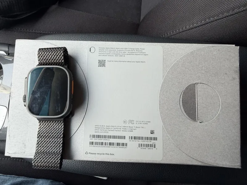 Iwatch ultra 2 49mm Black titanium milanese oroginal Iwatch ultra 2 49mm Black titanium milanese oroginal
