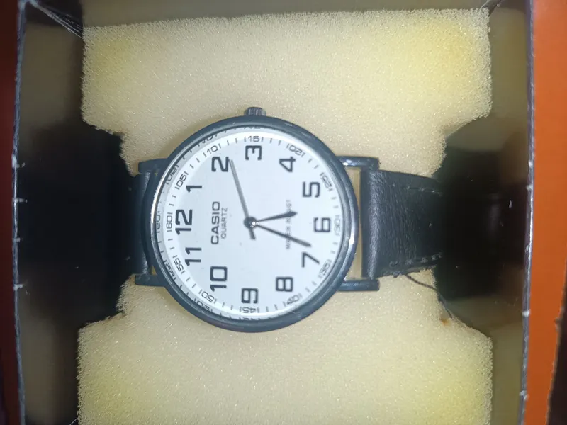CASIO QUARTZ Soati holati yangi karobkasi bor — фото 2
