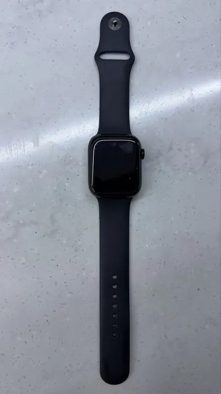 Iwatch 7 45m yaxshi xolatta 1 Iwatch 7 45m yaxshi xolatta 1