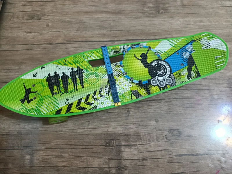 Skate board yashil ranglisi 1 Skate board yashil ranglisi 1