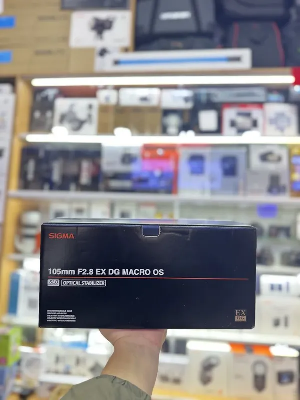 Sigma 105 mm F2.8 EX DG MACRO OS 2