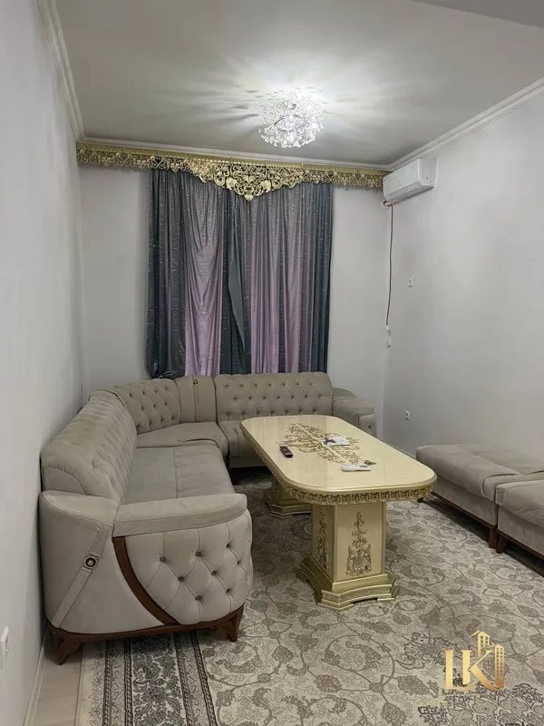 Yangi qurilgan uyda ta’mirli, mebel va texnika bilan to‘liq jihozlangan, avtoturargoh joyi bor, g‘ishtli uyda joylashgan keng 2 xonali kvartira sotiladi 3