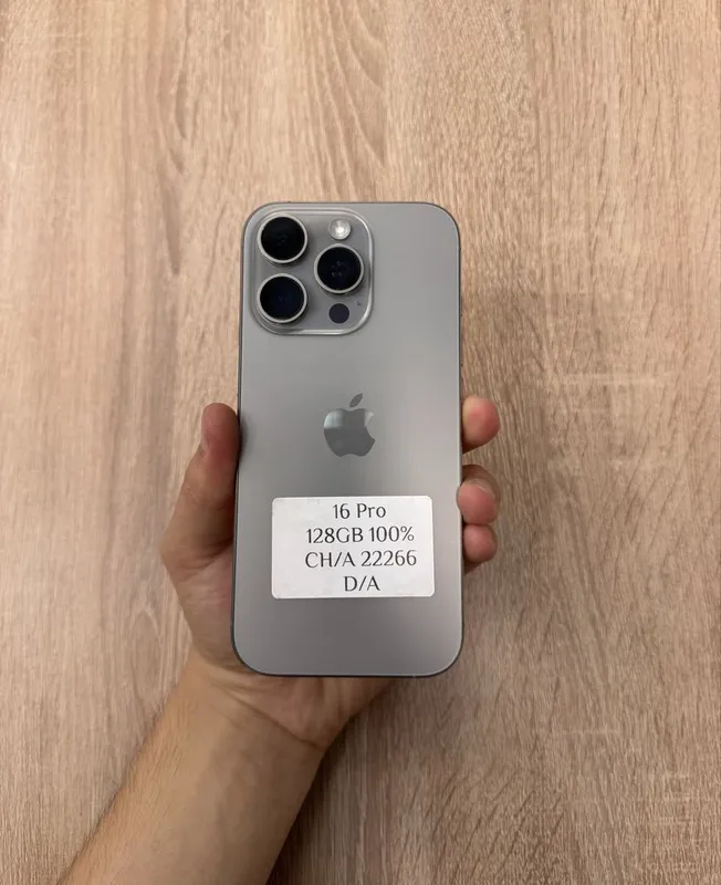 iPhone 16 Pro iPhone 16 Pro