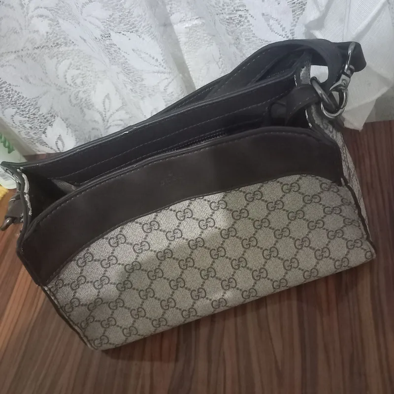 Gucci sumkasi original — фото 1