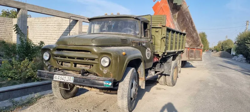Zil samosval 130