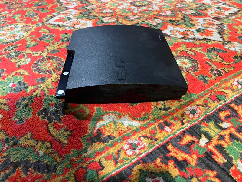 PlayStation 3 slim — фото 1