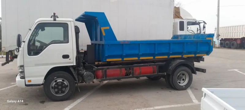 Isuzu samosval sotiladi