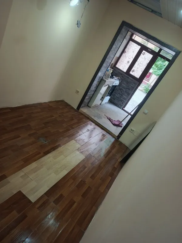 Uy sotiladi srochna 2