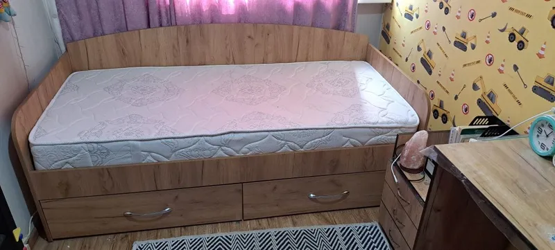 Кровать 184×85 с матрасом 4