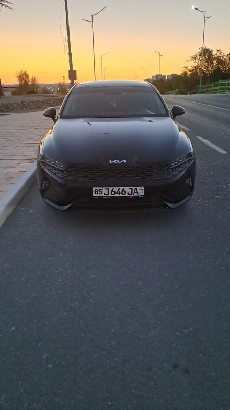 Kia K5 sotiladi 1 Kia K5 sotiladi 1