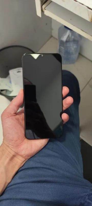 Samsung A04e. juda arzon