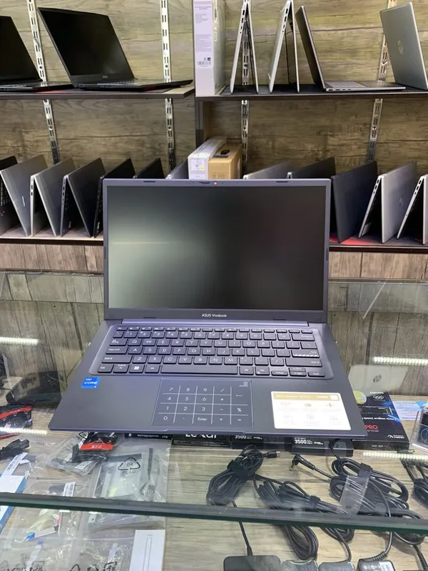 Asus Vivobook 14.0