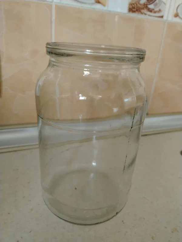 bonkalar 3litrdan 0.5 litrgacha 30ta bonka bor