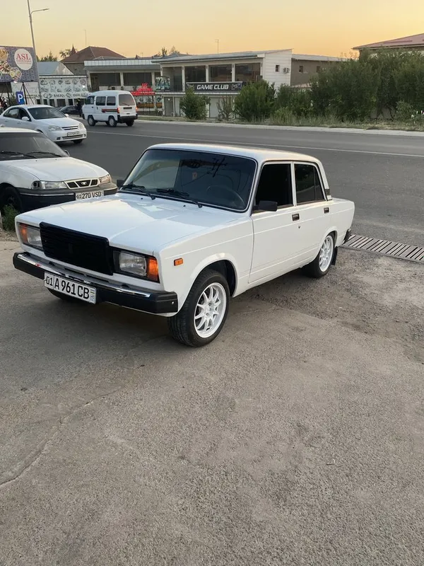 Vaz 2107 idiyal sastyanada 1 Vaz 2107 idiyal sastyanada 1