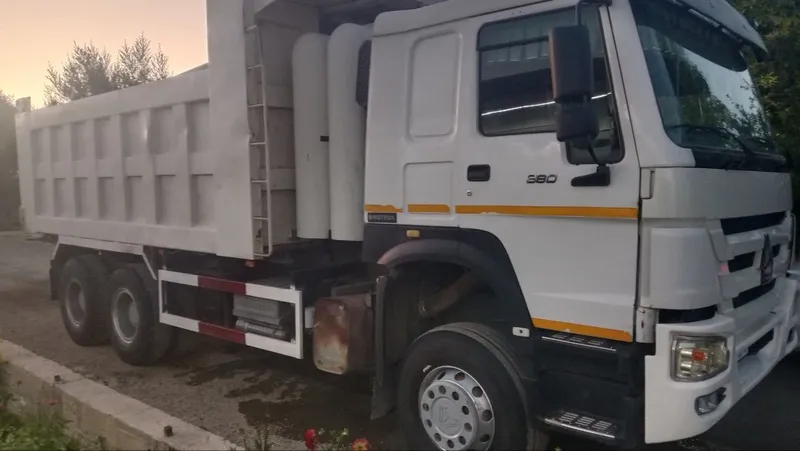 Sinotruk Howo samosval sotiladi 2013 yil 4