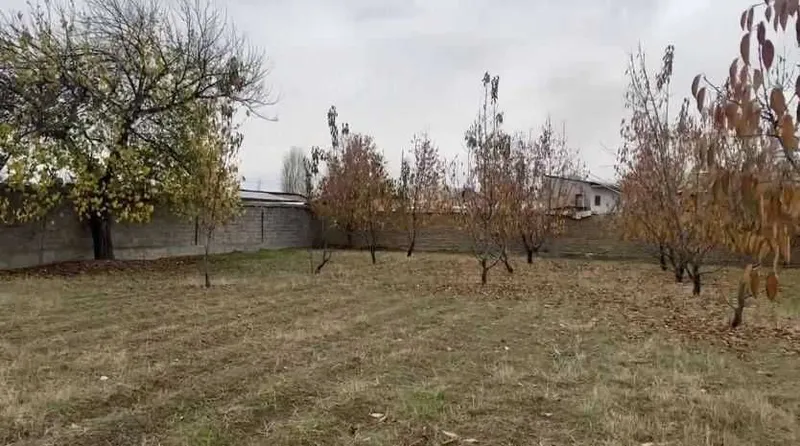Срочно продается участок под застройку в Яшнабадском р-не (Тузель) — фото 1