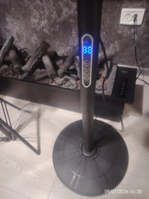 AIWA Veltinatr + pultli 4 AIWA Veltinatr + pultli 4