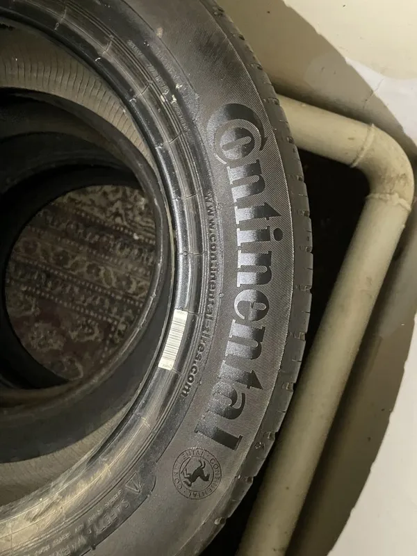 Шины Continental 185/55 R15. — фото 1
