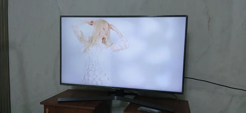 Samsung 4k smart tv 43talik 1 Samsung 4k smart tv 43talik 1