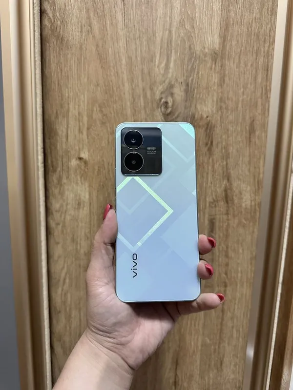 Телефон Vivo Y22 2 Телефон Vivo Y22 2