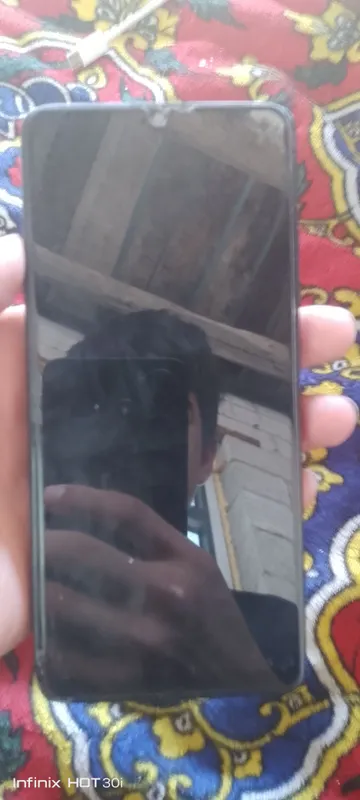 Galaxy a32 ishlashi ideal ekranida muammo bor