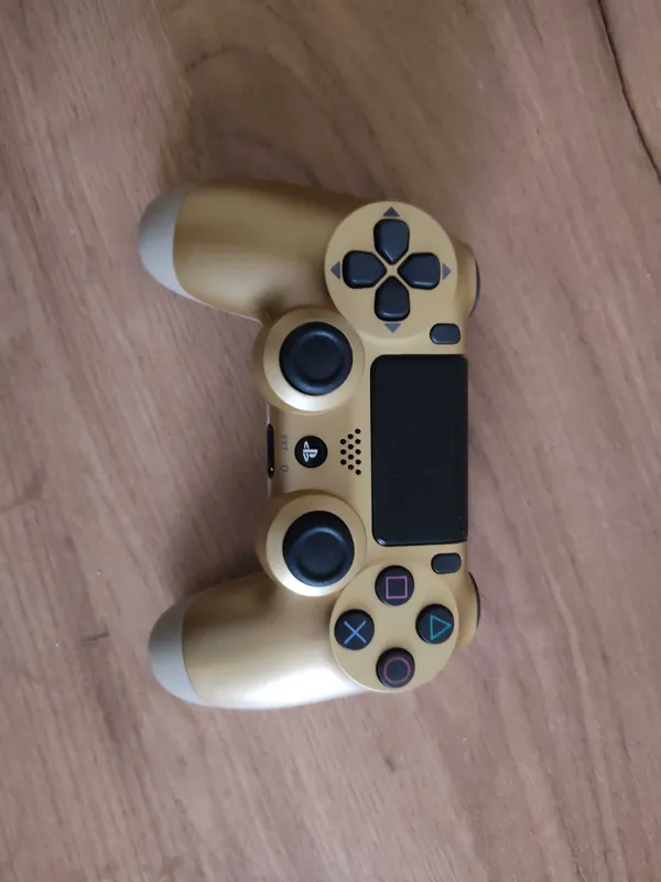 Ps4 kontrolleri. — фото 1