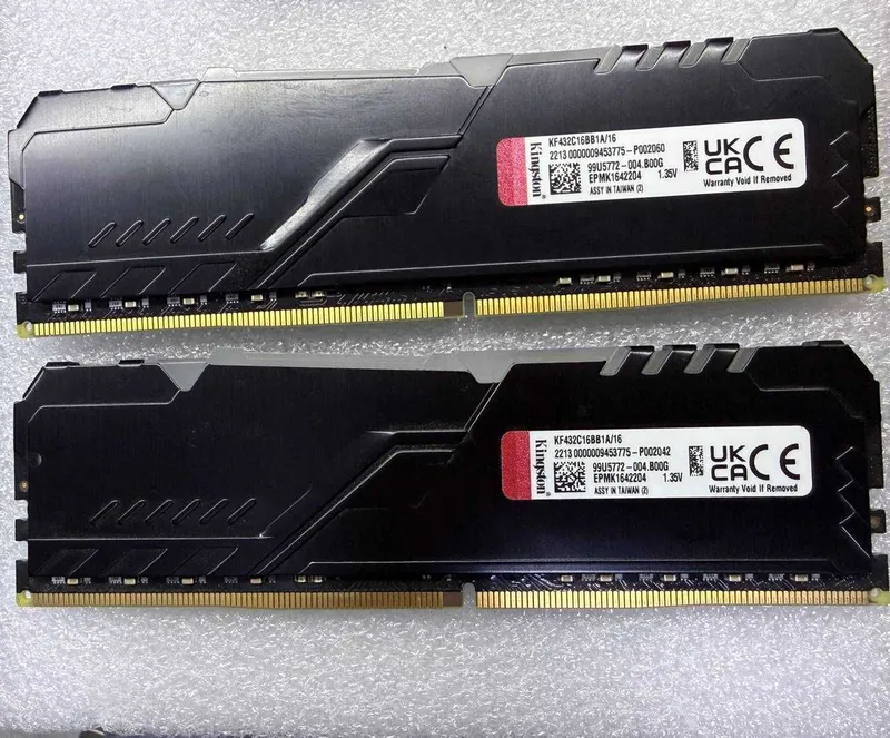Kingston Fury 32GB (2×16) DDR4 3200MHz — $157 6