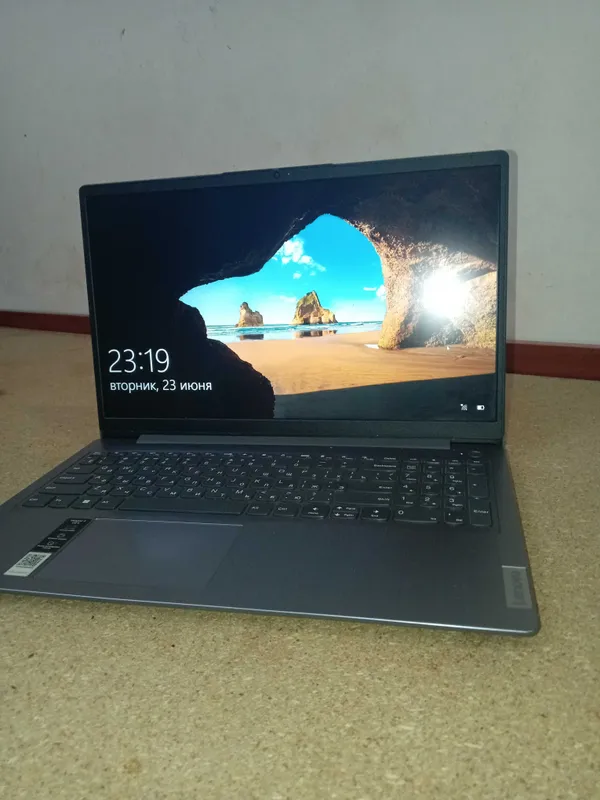 Noutbook lenova Core i7