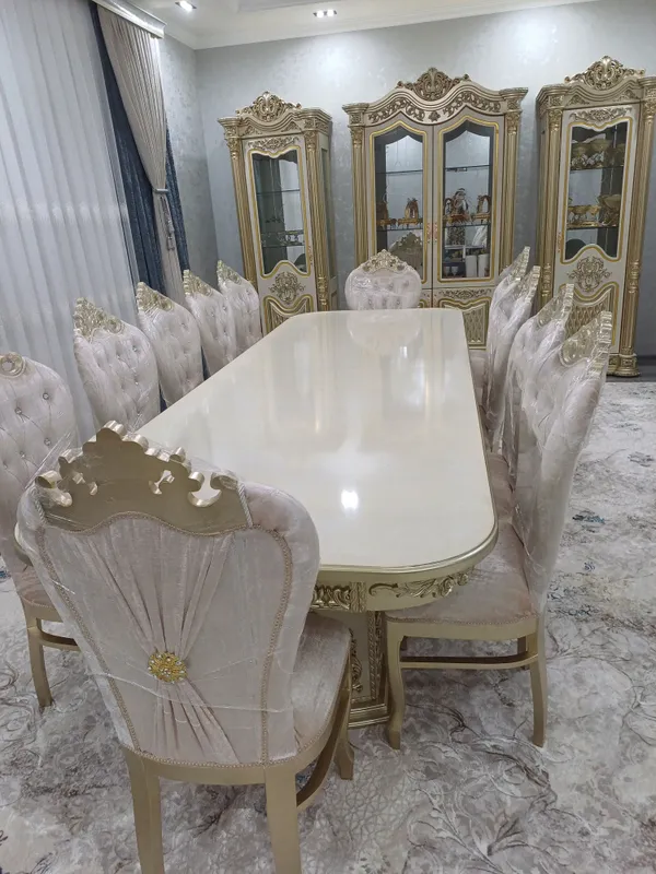stol va stullar ishlatilmagan yangi 2 stol va stullar ishlatilmagan yangi 2