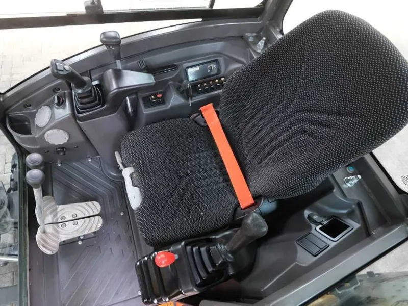 Гусеничные мини экскаватор Volvo ECR 25 D 8 Гусеничные мини экскаватор Volvo ECR 25 D 8