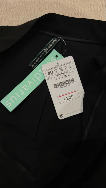 Шорты. Новые. Фирма Stradivarius. Из Испании. Размер Л — фото 2