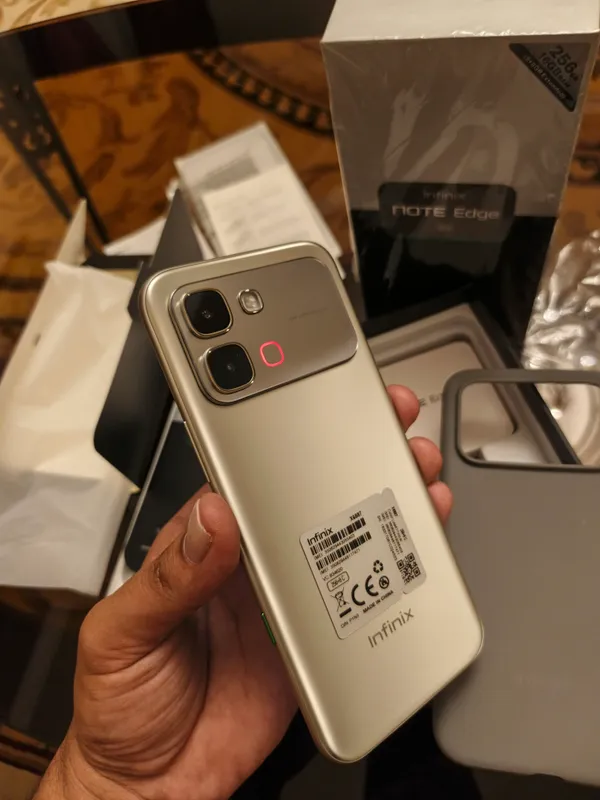 Infinix Edge 5G новый, неиспользованный в полном ко 1 Infinix Edge 5G новый, неиспользованный в полном ко 1