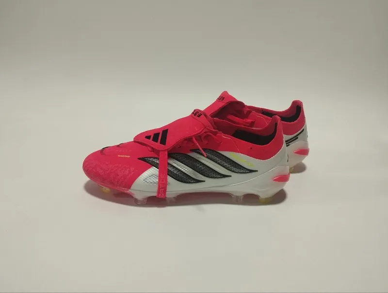 Футбольные бутсы Adidas Predator 2026. 40 размер. Новое — фото 2 Футбольные бутсы Adidas Predator 2026. 40 размер. Новое — фото 2