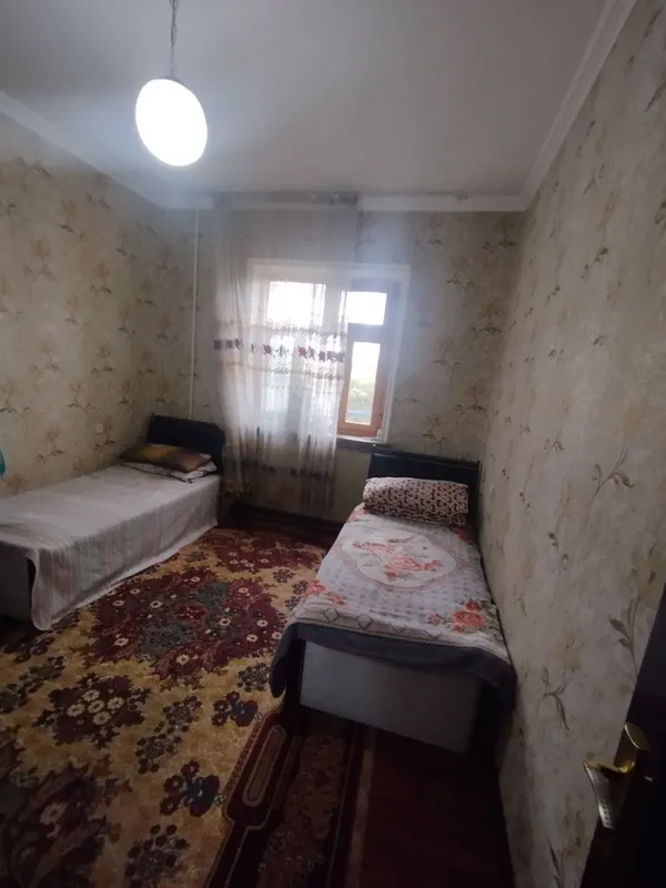 Продаётся 4-комнатная квартира на м-в Ахмад Югнаки — фото 2