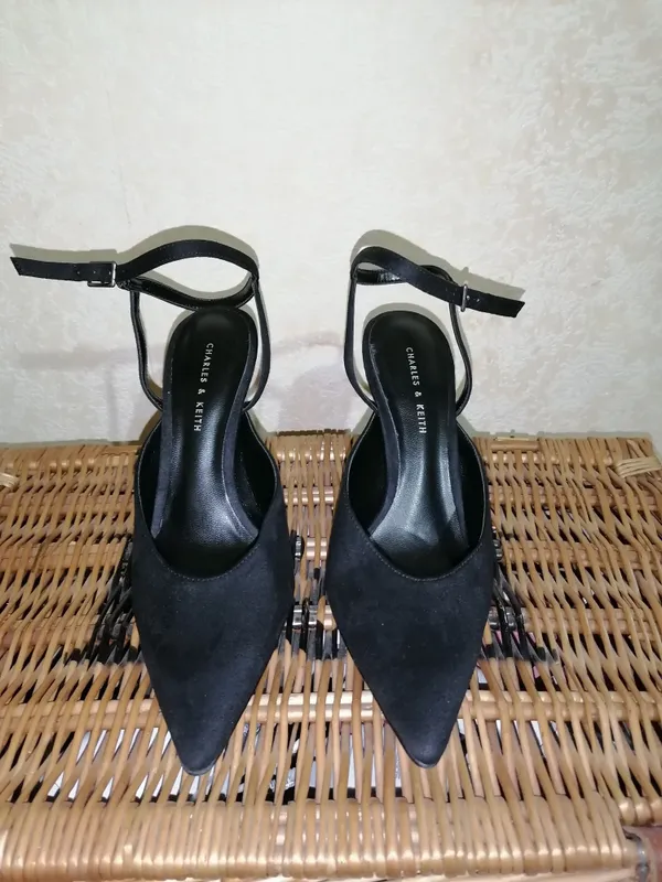 Женские босоножки Charles & Keith — фото 2